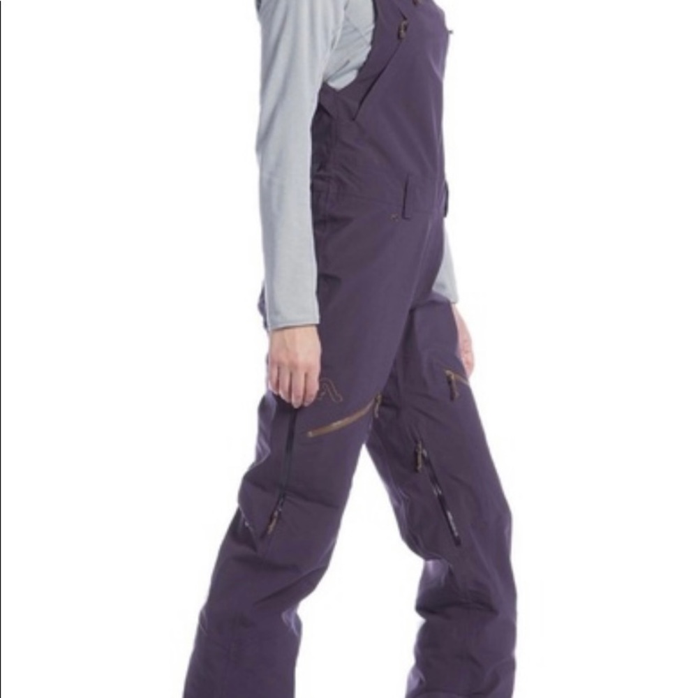 NWT- Flylow Foxy Bibs in color Nebula
